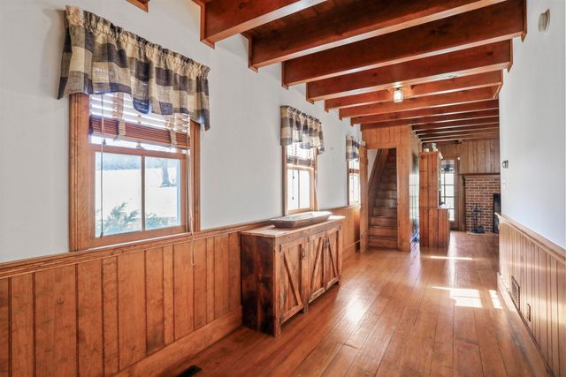 329 MILLER RD, Edinburg, VA 22824