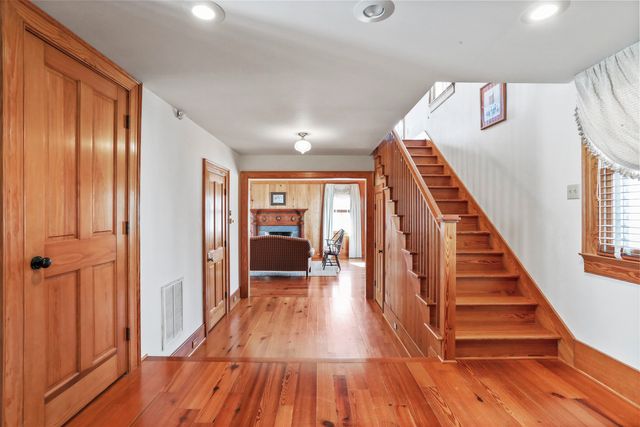 329 MILLER RD, Edinburg, VA 22824