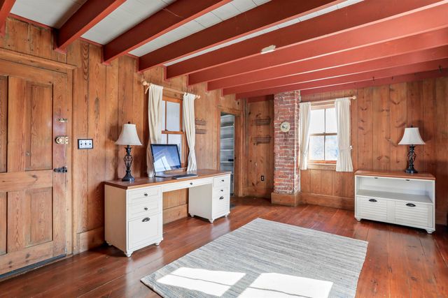 329 MILLER RD, Edinburg, VA 22824