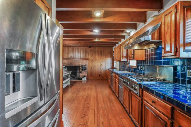 329 MILLER RD, Edinburg, VA 22824
