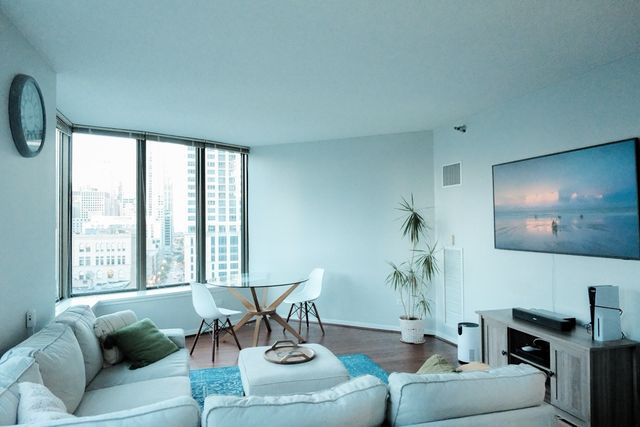 400 N LaSalle Boulevard 1401, Chicago, IL 60654