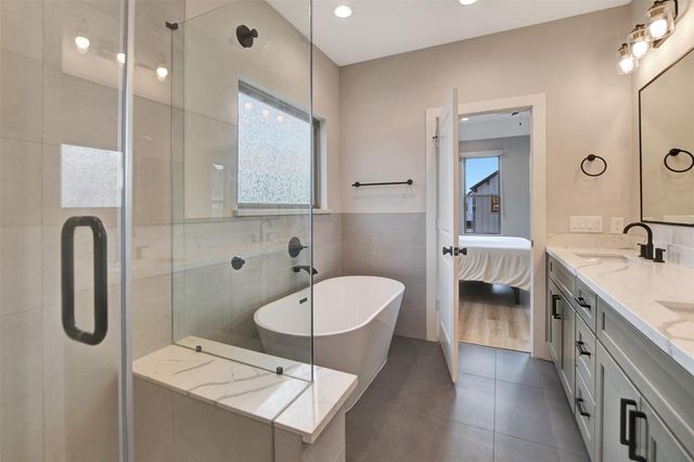 3704 Creekmont Green Lane, Houston, TX 77091