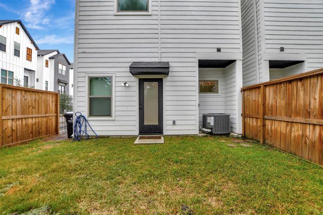 3704 Creekmont Green Lane, Houston, TX 77091