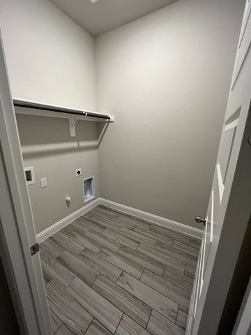 2820 Long Slope Road, Arlington, TX 76001