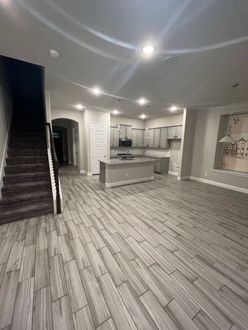 2820 Long Slope Road, Arlington, TX 76001