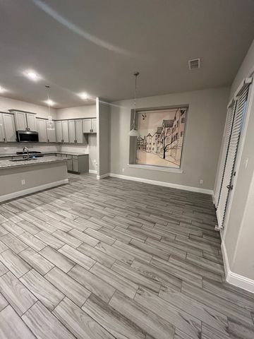 2820 Long Slope Road, Arlington, TX 76001