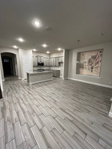 2820 Long Slope Road, Arlington, TX 76001