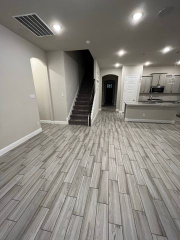 2820 Long Slope Road, Arlington, TX 76001