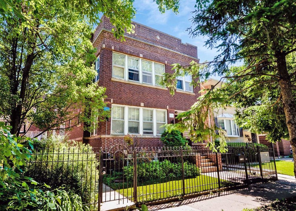 4821 W Cornelia Avenue G, Chicago, IL 60641