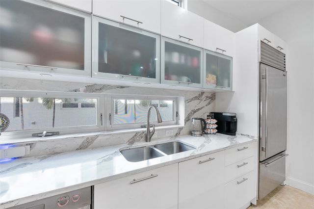 3266 NE 15th Street, Pompano Beach, FL 33062