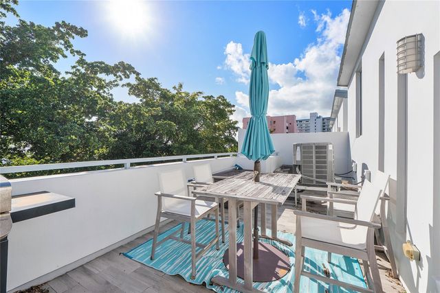 3266 NE 15th Street, Pompano Beach, FL 33062