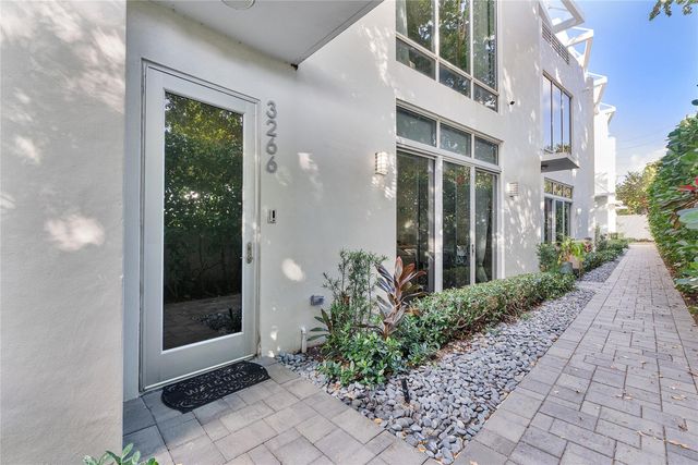 3266 NE 15th Street, Pompano Beach, FL 33062