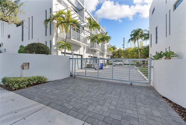 3266 NE 15th Street, Pompano Beach, FL 33062