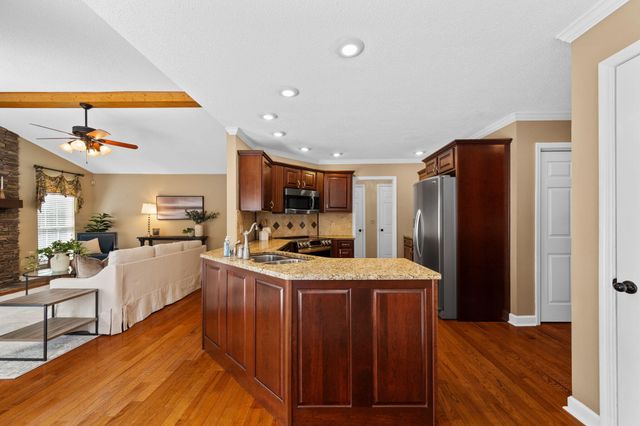 2415 Lennox Court, Chattanooga, TN 37421