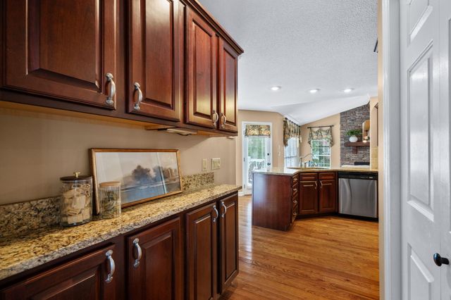 2415 Lennox Court, Chattanooga, TN 37421