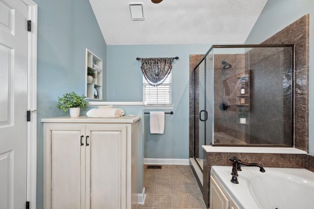 2415 Lennox Court, Chattanooga, TN 37421