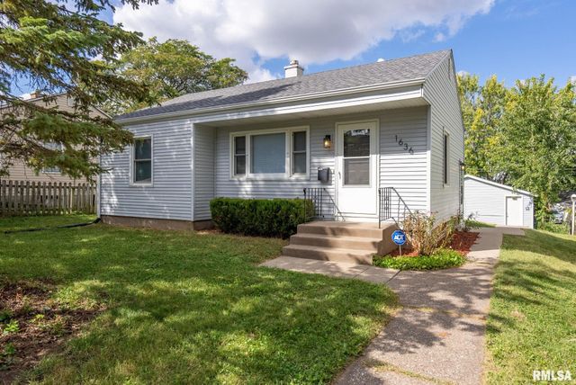 1636 W COLUMBIA Avenue, Davenport, IA 52804