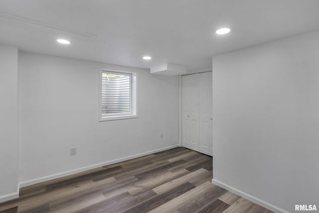 1636 W COLUMBIA Avenue, Davenport, IA 52804