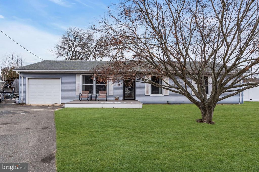 405 DECKER CT, Lanoka Harbor, NJ 08734