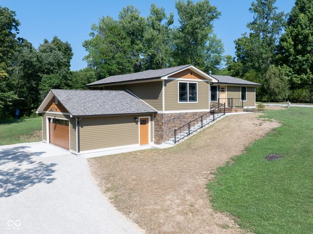 568 McGee Road, Nashville, IN 47448