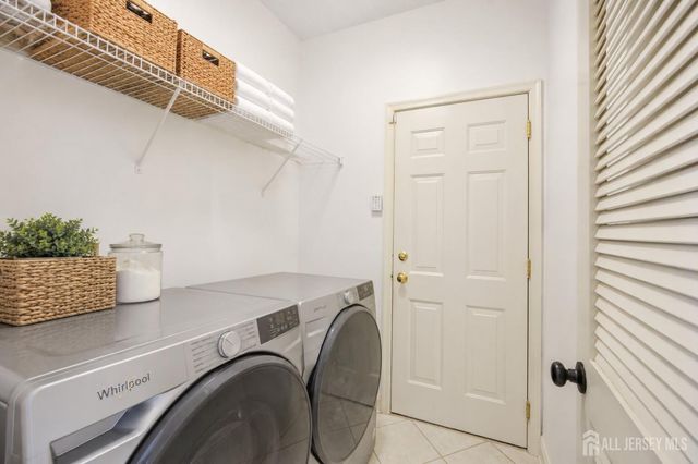 1316 Sassafras Lane, Monroe, NJ 08094