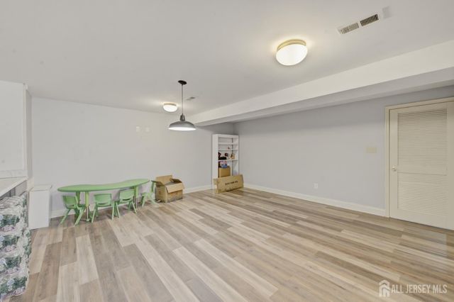 1316 Sassafras Lane, Monroe, NJ 08094
