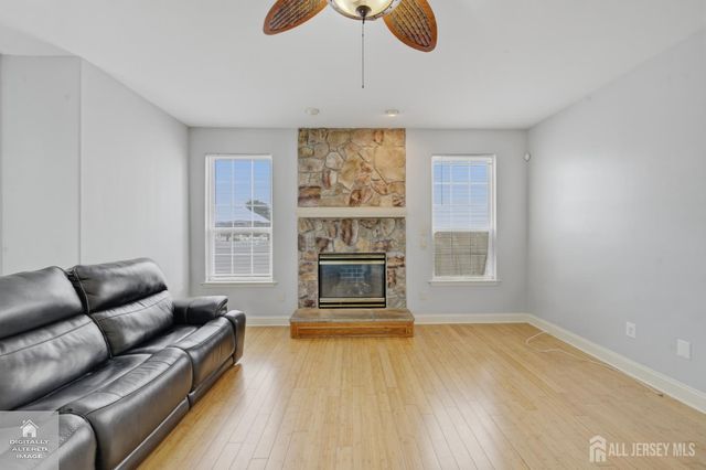 1316 Sassafras Lane, Monroe, NJ 08094