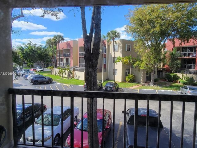 10835 SW 112th Ave 218, Miami, FL 33176