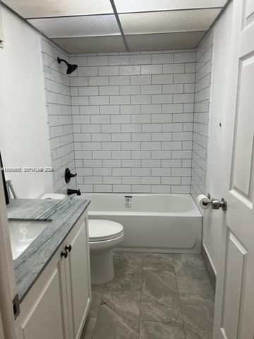 10835 SW 112th Ave 218, Miami, FL 33176