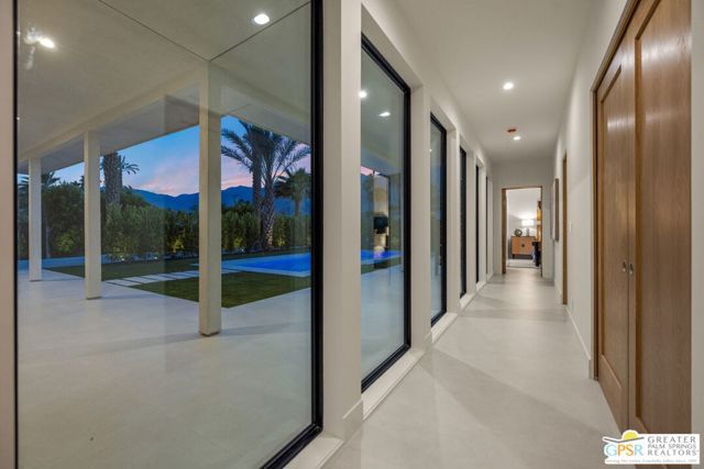 2020 E Amado Road, Palm Springs, CA 92262