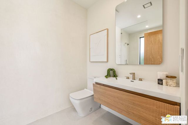 2020 E Amado Road, Palm Springs, CA 92262