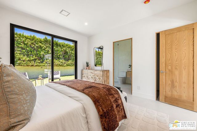 2020 E Amado Road, Palm Springs, CA 92262