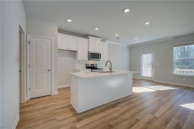 184 Flier Drive, Mcdonough, GA 30253