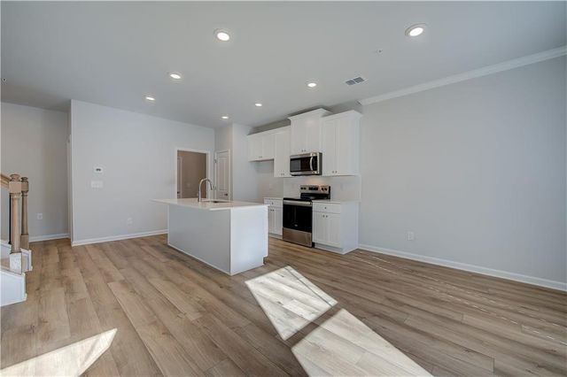 184 Flier Drive, Mcdonough, GA 30253