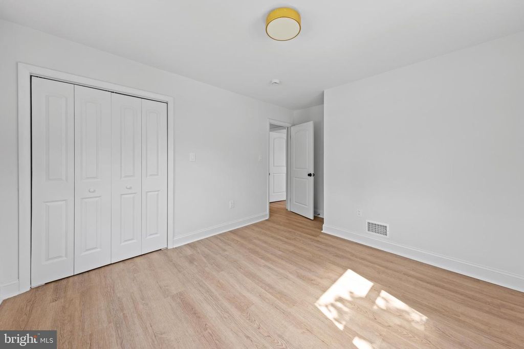 Image 14 of property listing at 306 HEYSE CT, Fort Washington, MD 20744