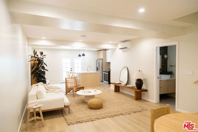 1409 N Hudson Avenue 2, Los Angeles, CA 90028