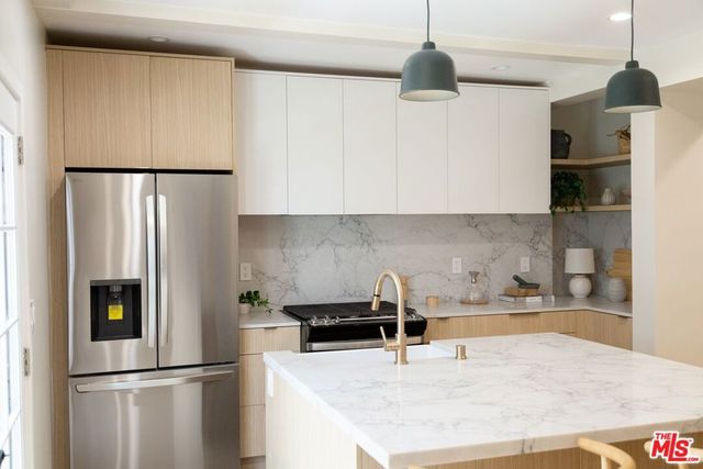 1409 N Hudson Avenue 2, Los Angeles, CA 90028