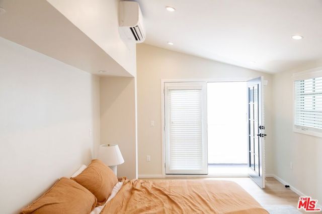 1409 N Hudson Avenue 2, Los Angeles, CA 90028