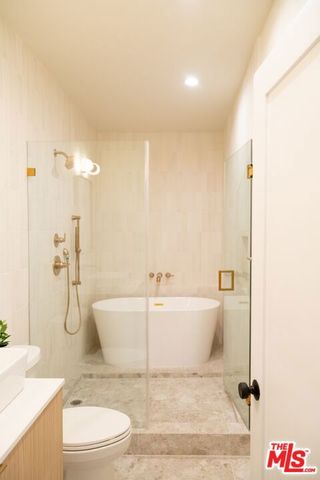 1409 N Hudson Avenue 2, Los Angeles, CA 90028