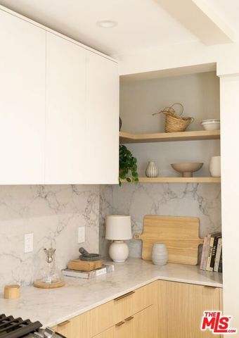 1409 N Hudson Avenue 2, Los Angeles, CA 90028