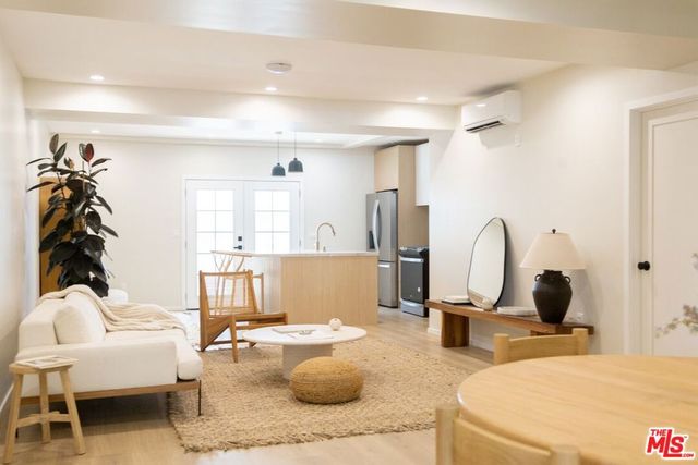 1409 N Hudson Avenue 2, Los Angeles, CA 90028