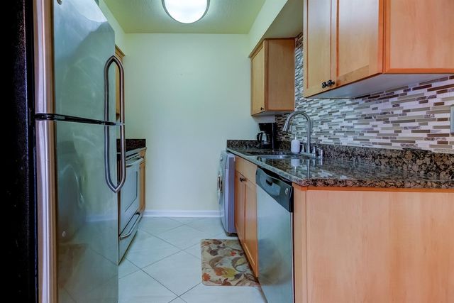 5092 BEACH DRIVE SE A, St Petersburg, FL 33705