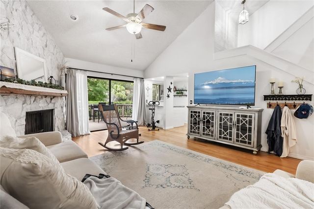 303 OLD MILL POND ROAD 303, Palm Harbor, FL 34683