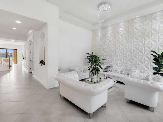8256 Bradford Way, Parkland, FL 33076