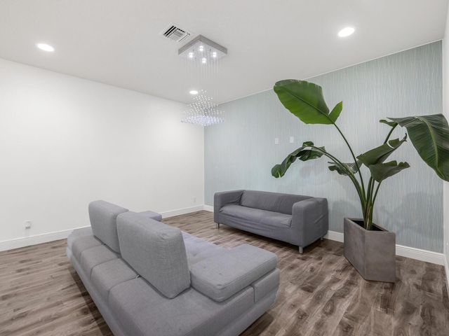 8256 Bradford Way, Parkland, FL 33076