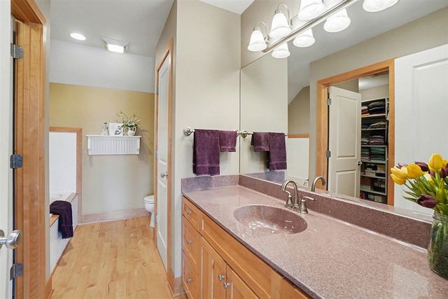 2213 N Bristol Street, Holland, MI 49424