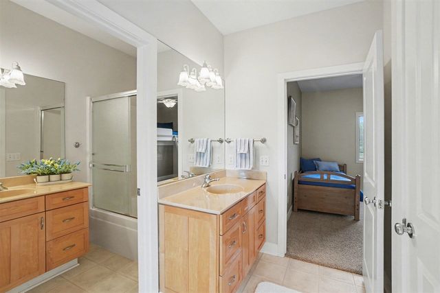 2213 N Bristol Street, Holland, MI 49424