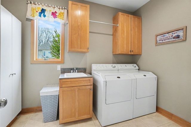 2213 N Bristol Street, Holland, MI 49424