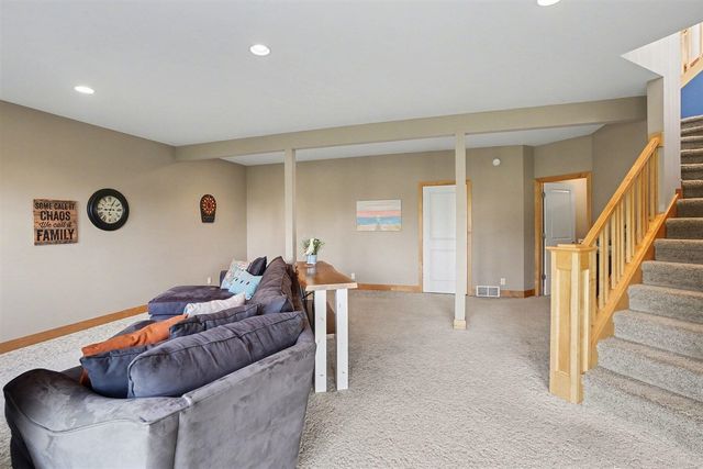 2213 N Bristol Street, Holland, MI 49424