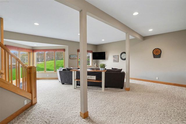 2213 N Bristol Street, Holland, MI 49424